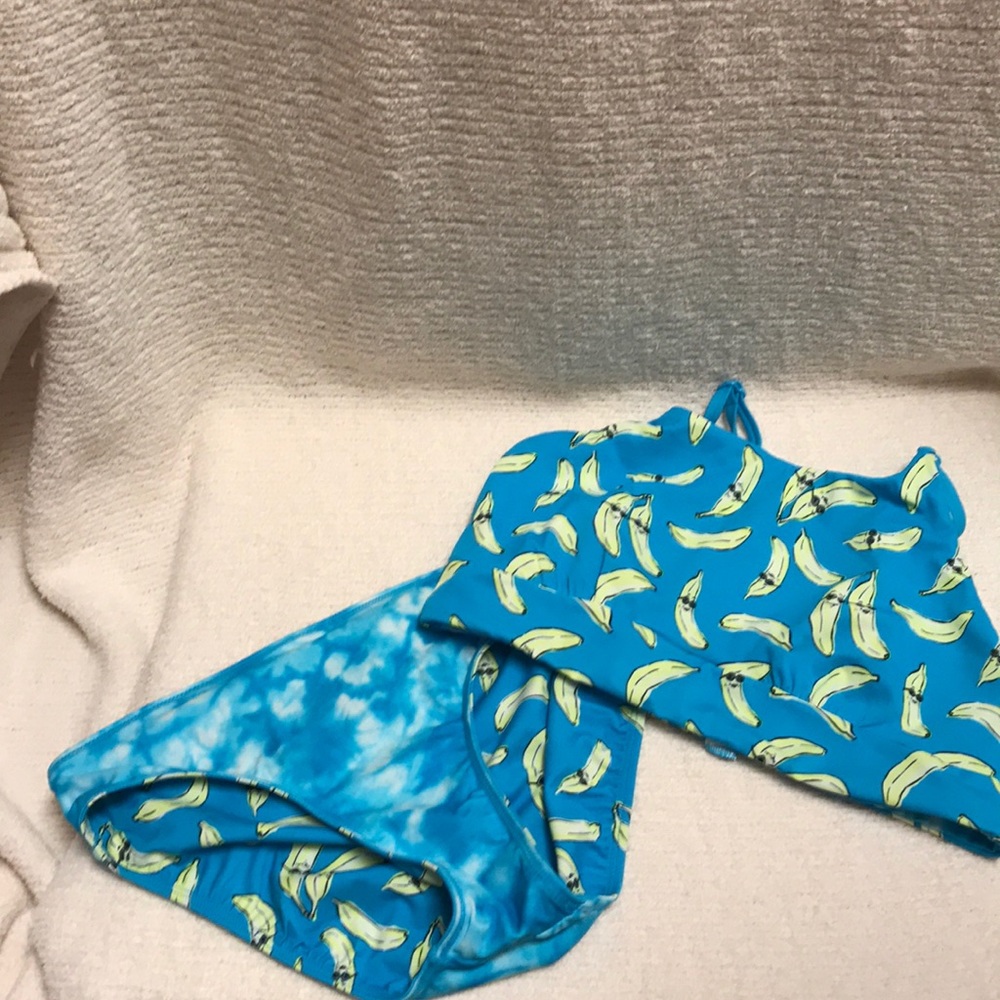 Reversible swimsuit